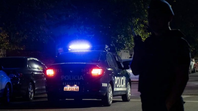 Un conductor alcoholizado perdió el control e impacto contra una pared en Godoy Cuz